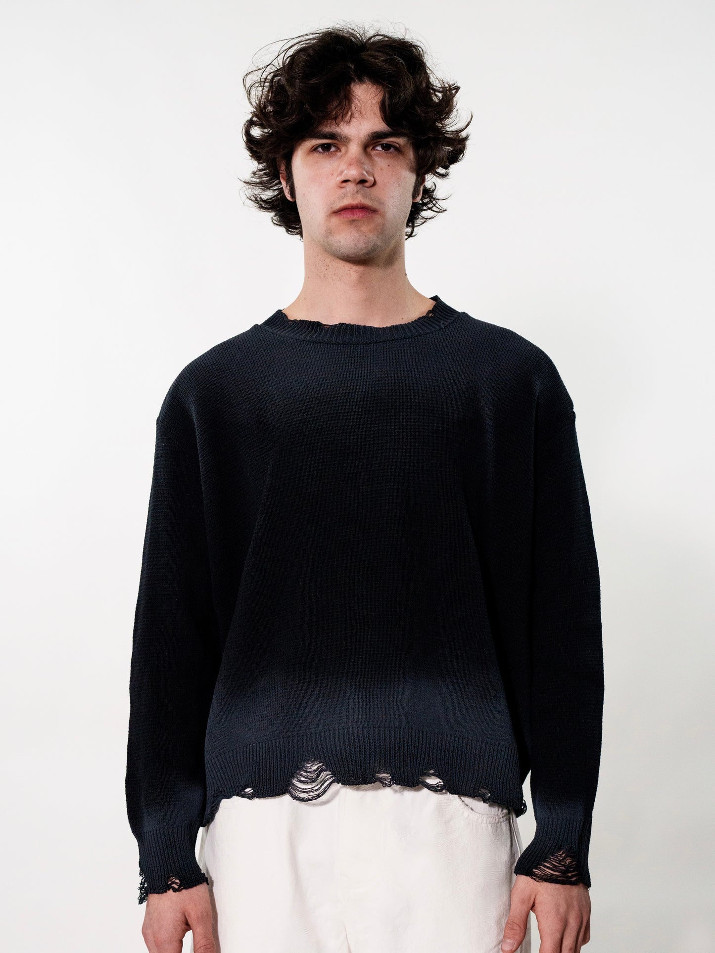 MAGLIA CON STRAPPI