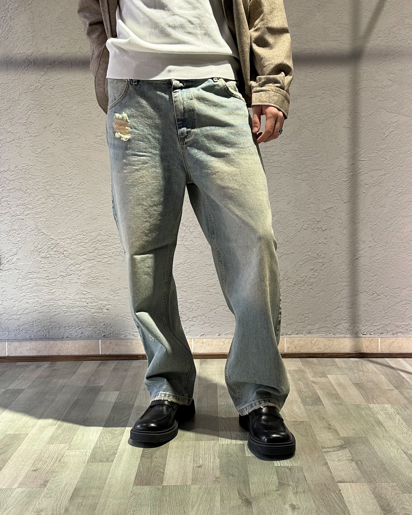 JEANS A GAMBA LARGA