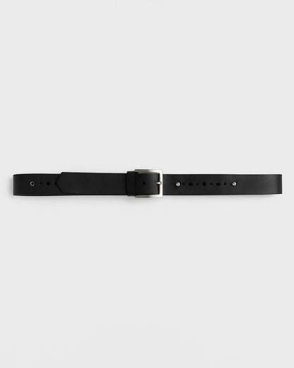 CINTURA IN PELLE - TRAFORATA E BORCHIE