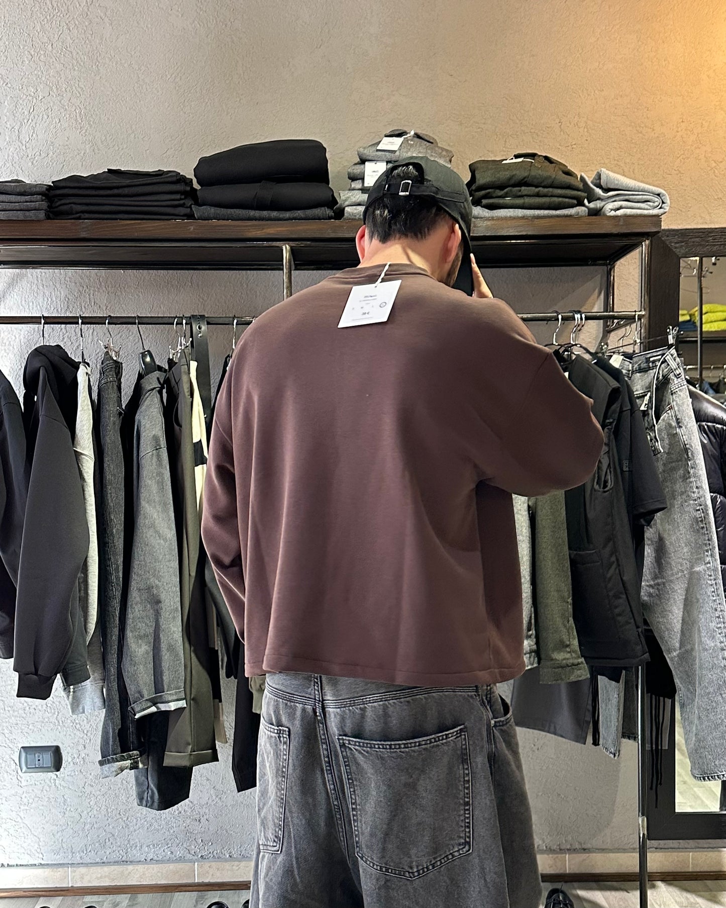 FELPA CROP - MARRONE