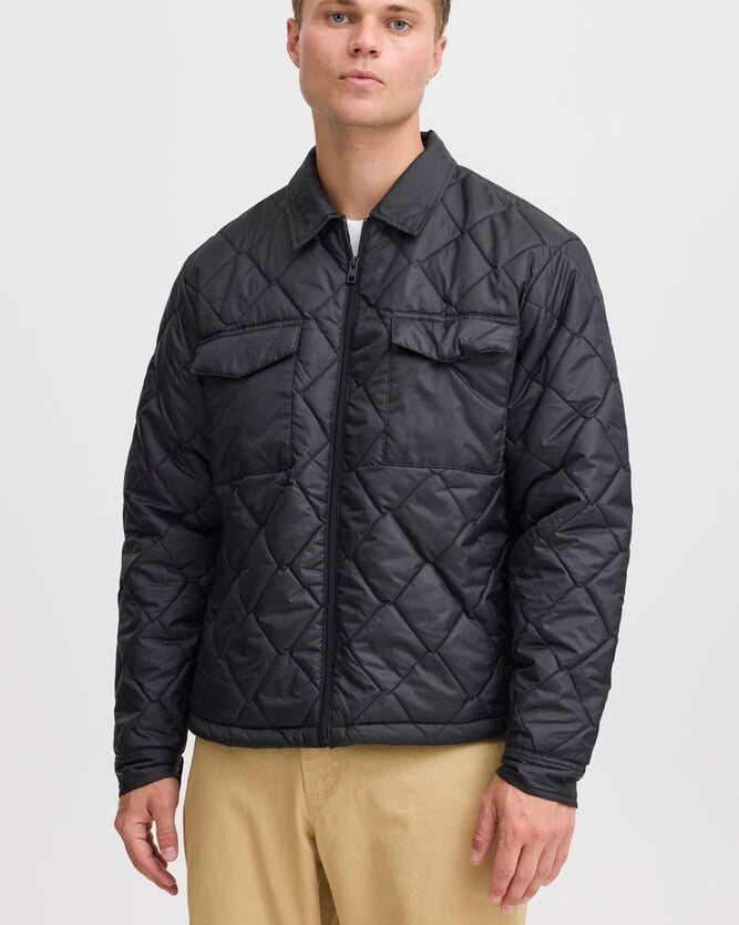 Giacca SOLID nera indossata frontale
